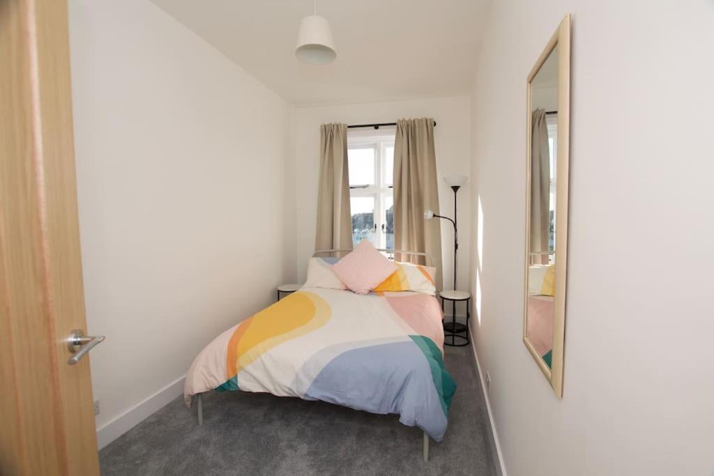 Appartement Beautiful Large 3-Bed Coastal Flat With Parking. à Frinton-on-Sea Extérieur photo