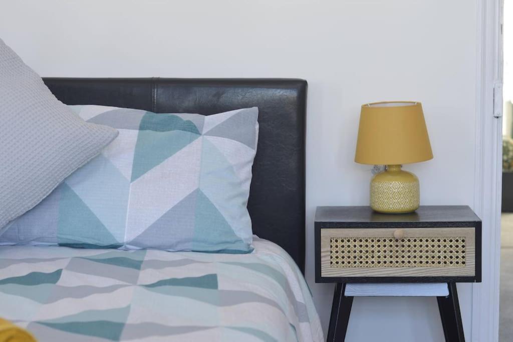 Appartement Beautiful Large 3-Bed Coastal Flat With Parking. à Frinton-on-Sea Extérieur photo