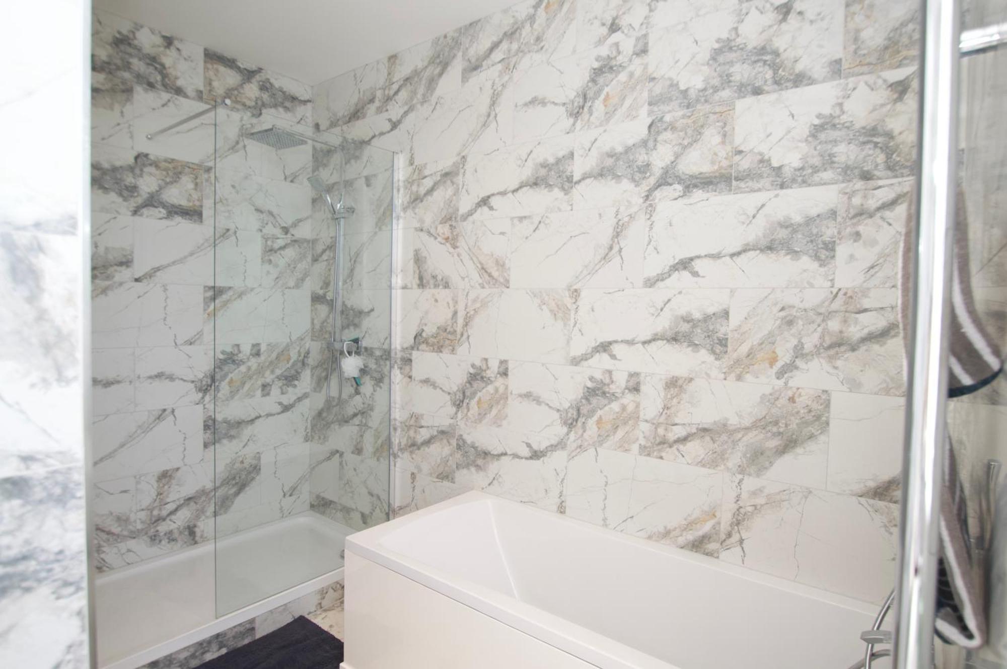 Appartement Beautiful Large 3-Bed Coastal Flat With Parking. à Frinton-on-Sea Extérieur photo