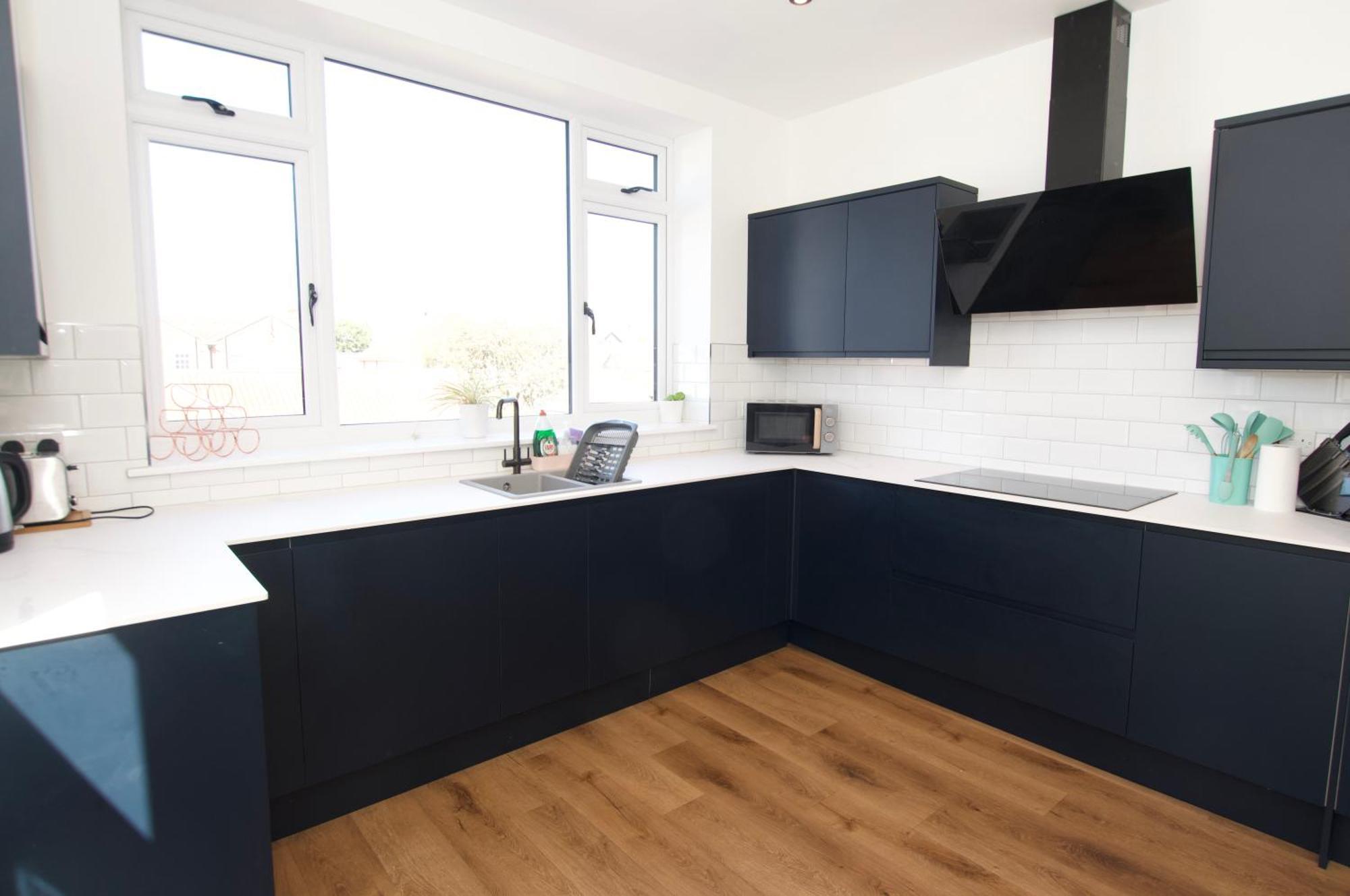 Appartement Beautiful Large 3-Bed Coastal Flat With Parking. à Frinton-on-Sea Extérieur photo